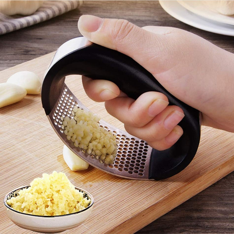 304 stainless steel manual garlic masher with ergonomic curved design