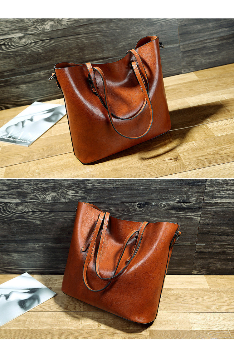Women’s oil wax leather high-capacity shoulder messenger tote bag.