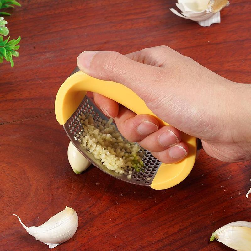 304 stainless steel manual garlic masher with ergonomic curved design